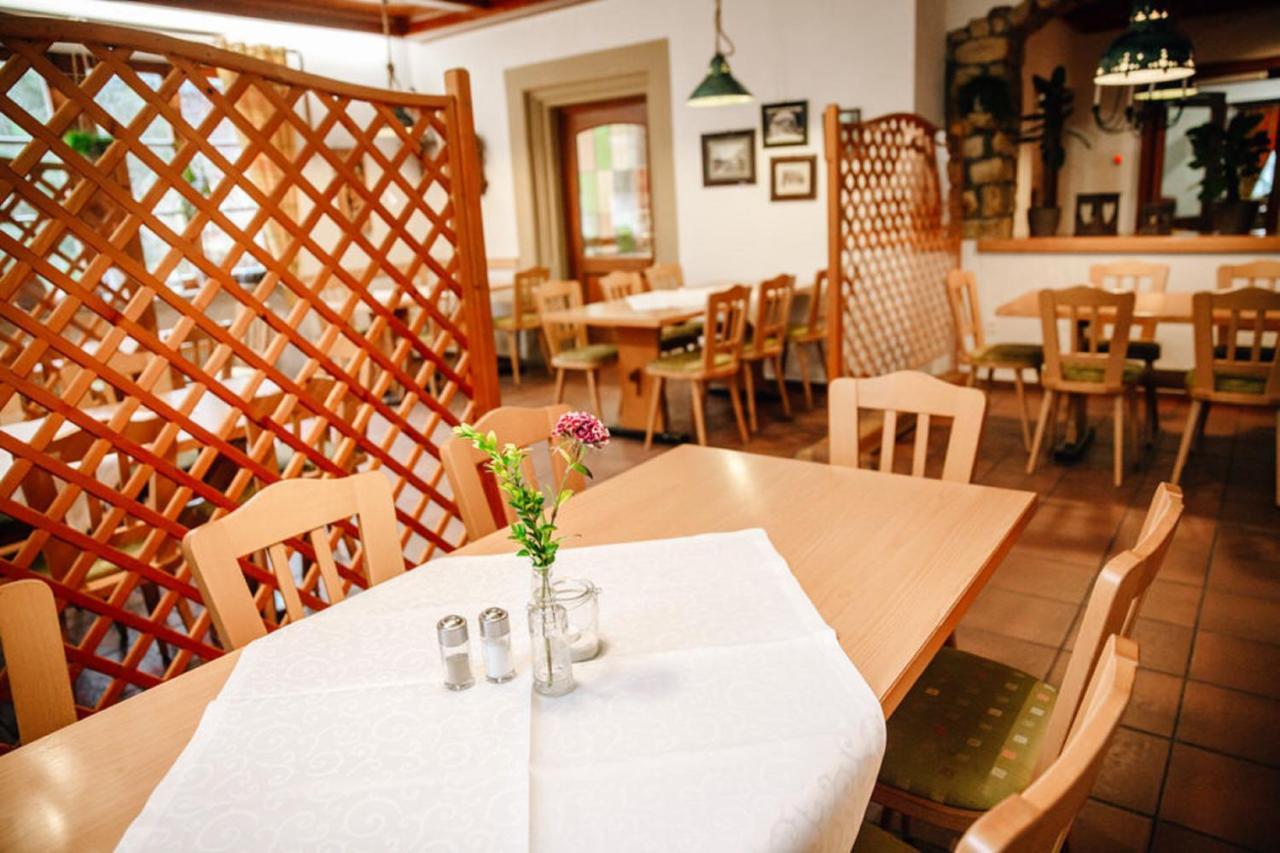 Herrenschenke-Cafe Eiring Königsberg in Bayern 外观 照片